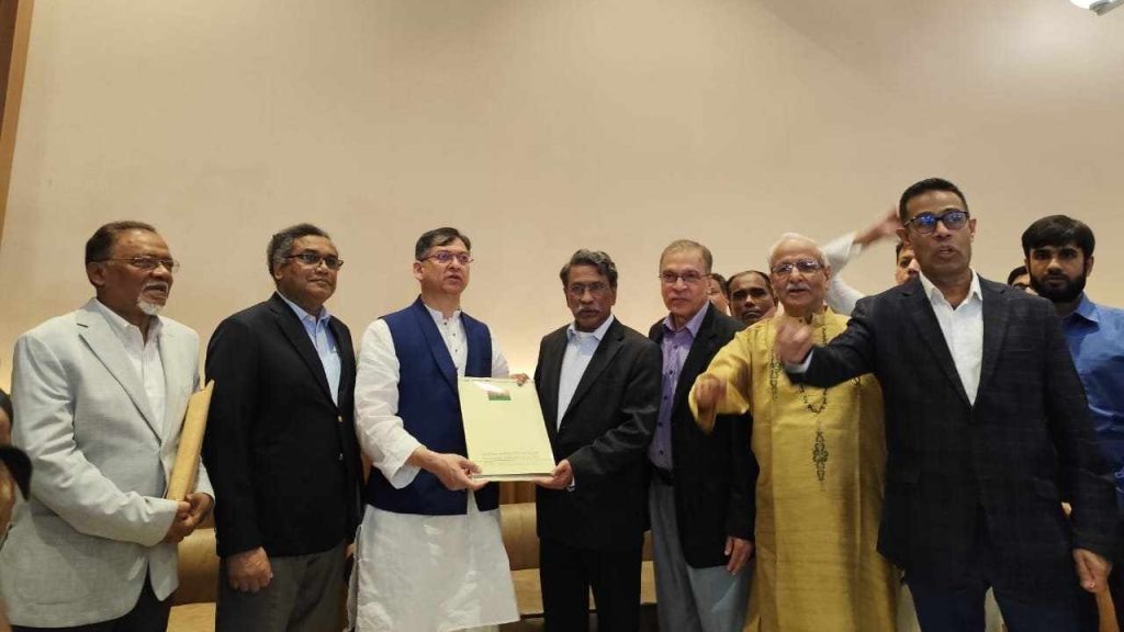 জাতীয় ঐকমত্য কমিশনের কাছে সংস্কার কমিশনগুলোর সুপারিশের ওপর লিখিতভাবে দলীয় মতামত জমা দেয় বিএনপি।