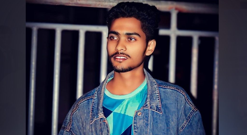 ‘আমি যে তাদের স্বার্থপর ছেলে’ লিখে যুবকের আত্মহত্যা